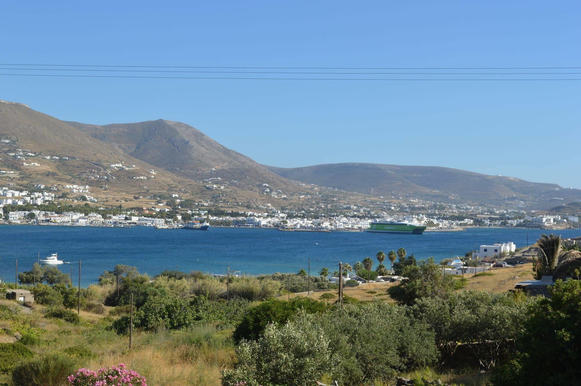 Villas Georgy パロス島 エクステリア 写真